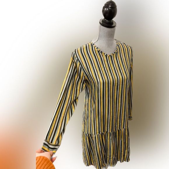 🐠PAN🐠 Striped Shift Dress / Size Small - Picture 4 of 8